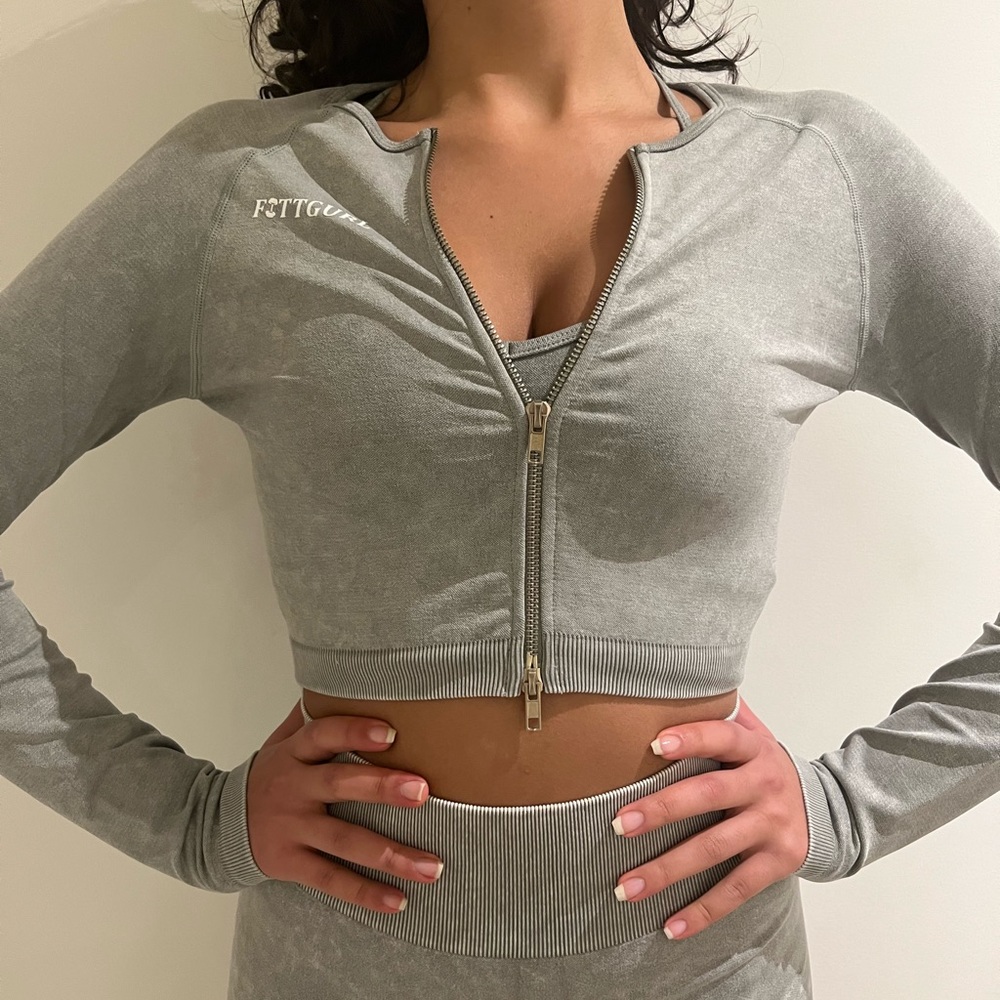 Gym sweater